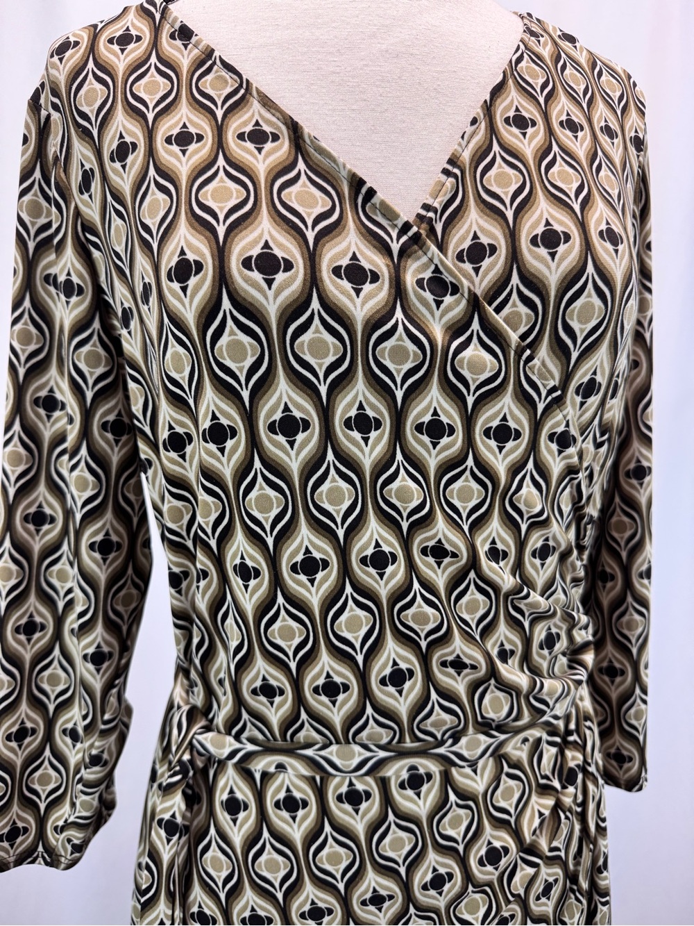 dressbarn Tan Black Printed Wrap Dress 14W Tie Boho Smart Casual Artsy Earthy - Picture 4 of 11